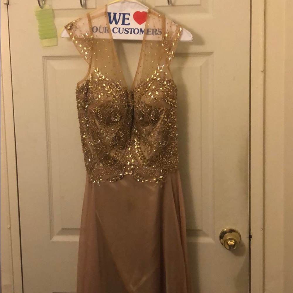 Golden sparkly fancy Dress 👗